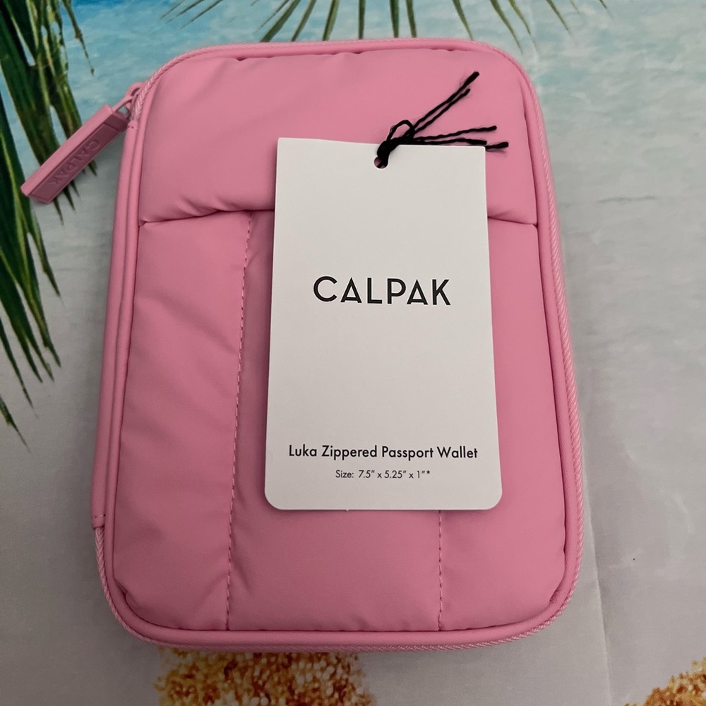 NWT Calpak Luka Zipped Passport Wallet - Picture 12 of 15